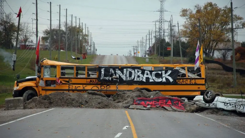 Blocage de 1492 Land Back Lane
